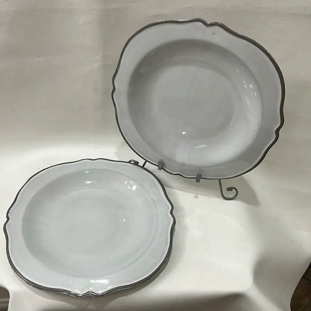 Crate&Barrel Deep Dinner Plates Lira White Gray Porcelain 11 1/4 In Scalloped